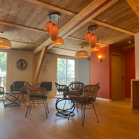 Les Autanes Spa-balneotherapie & Restaurant Hotel